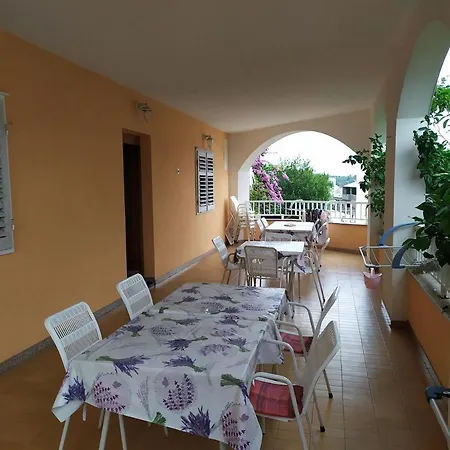 Selak, * Makarska