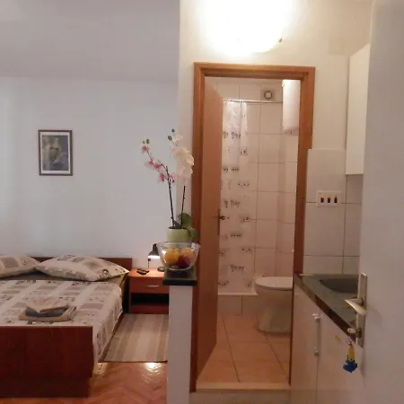 Selak, Apartament Makarska