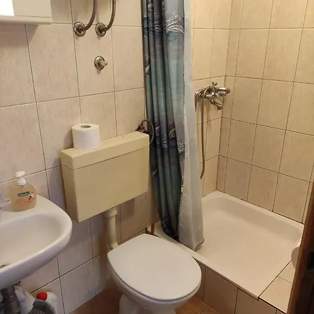 Selak, Apartmán *