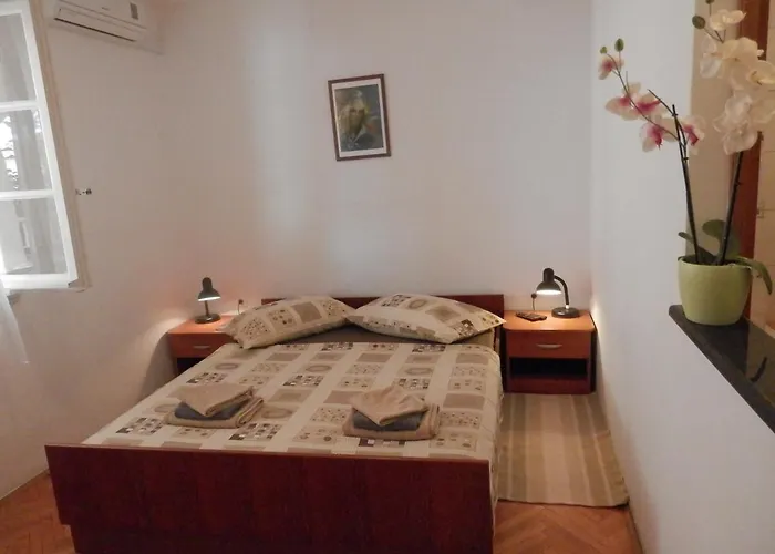 Selak, Apartmán Makarská